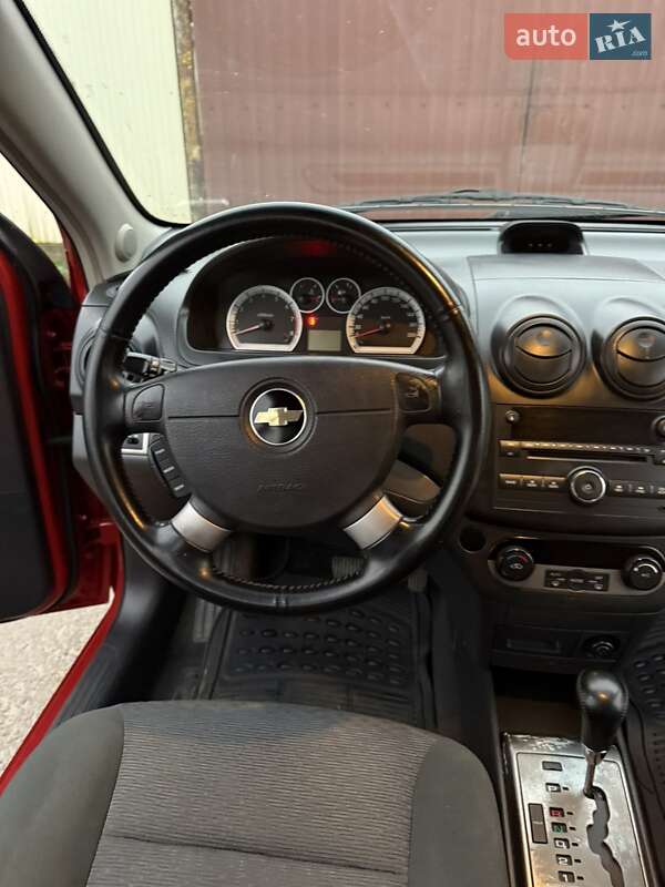 Седан Chevrolet Aveo 2005 в Рівному