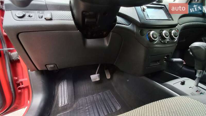 Седан Chevrolet Aveo 2010 в Дніпрі