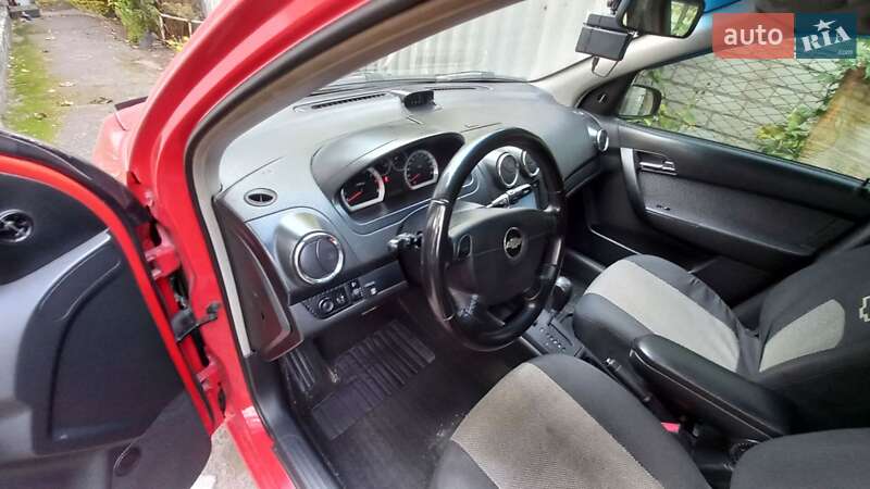 Седан Chevrolet Aveo 2010 в Дніпрі