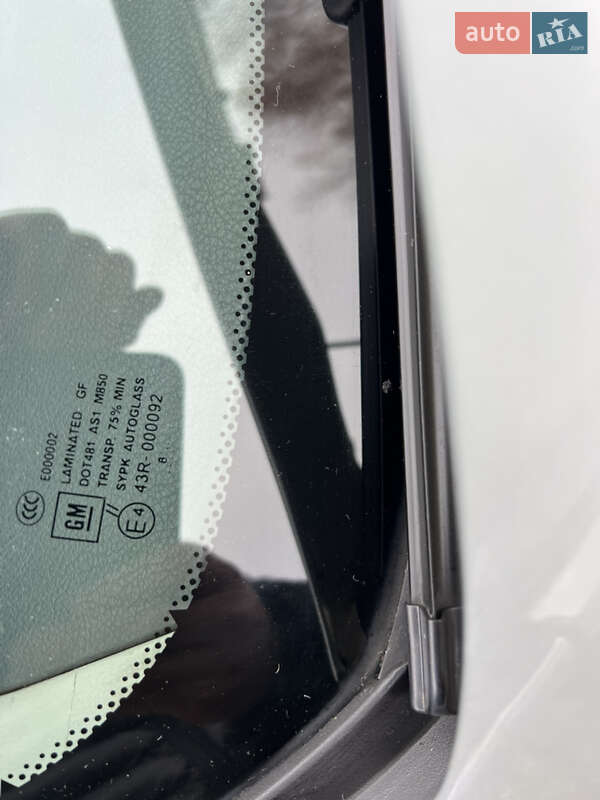 Седан Chevrolet Aveo 2009 в Киеве