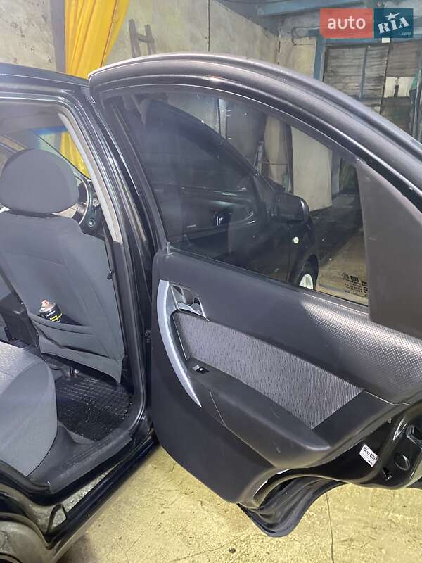 Седан Chevrolet Aveo 2008 в Киеве