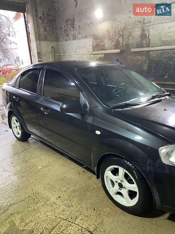 Седан Chevrolet Aveo 2008 в Киеве