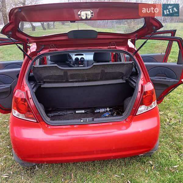 Хэтчбек Chevrolet Aveo 2006 в Великой Березовице