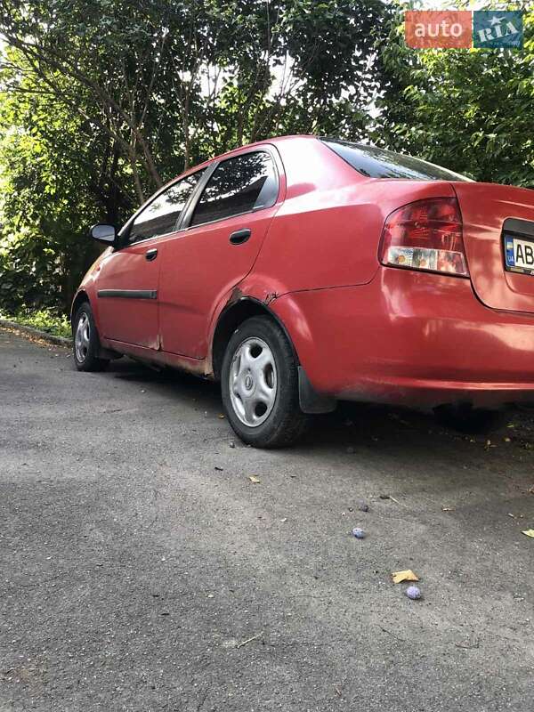 Седан Chevrolet Aveo 2005 в Калинівці