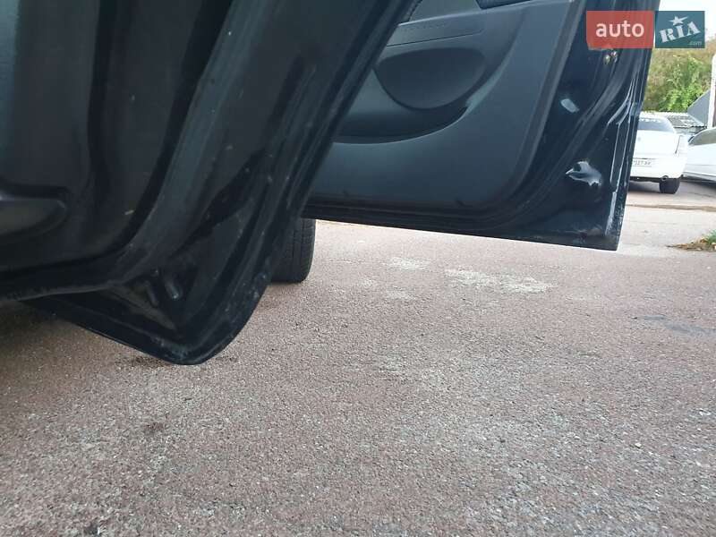 Седан Chevrolet Aveo 2006 в Киеве