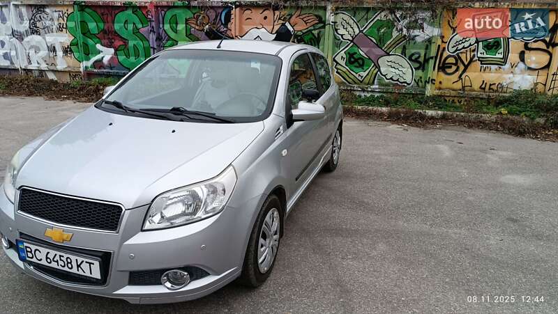 Хэтчбек Chevrolet Aveo 2008 в Харькове