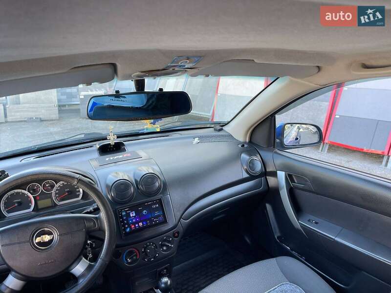 Седан Chevrolet Aveo 2008 в Полтаве