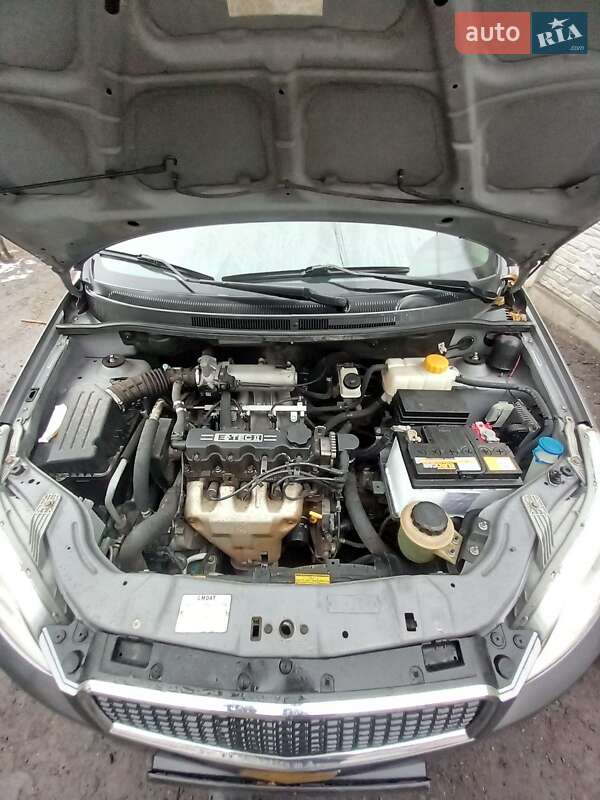 Хэтчбек Chevrolet Aveo 2008 в Дубно фото 7 Хэтчбек Chevrolet Aveo 2008 в Дубно