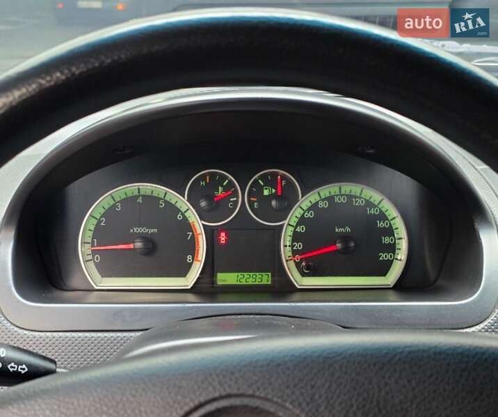 Хэтчбек Chevrolet Aveo 2011 в Киеве