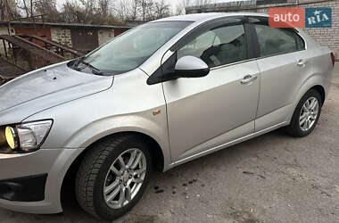 Седан Chevrolet Aveo 2012 в Харькове