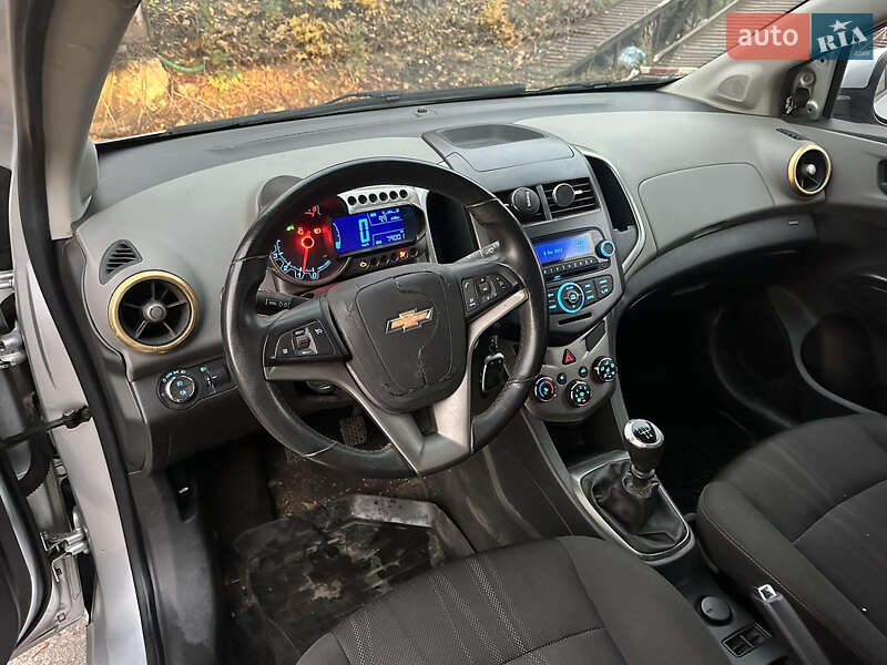 Седан Chevrolet Aveo 2012 в Харкові