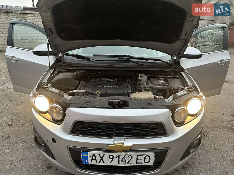 Седан Chevrolet Aveo 2012 в Харкові