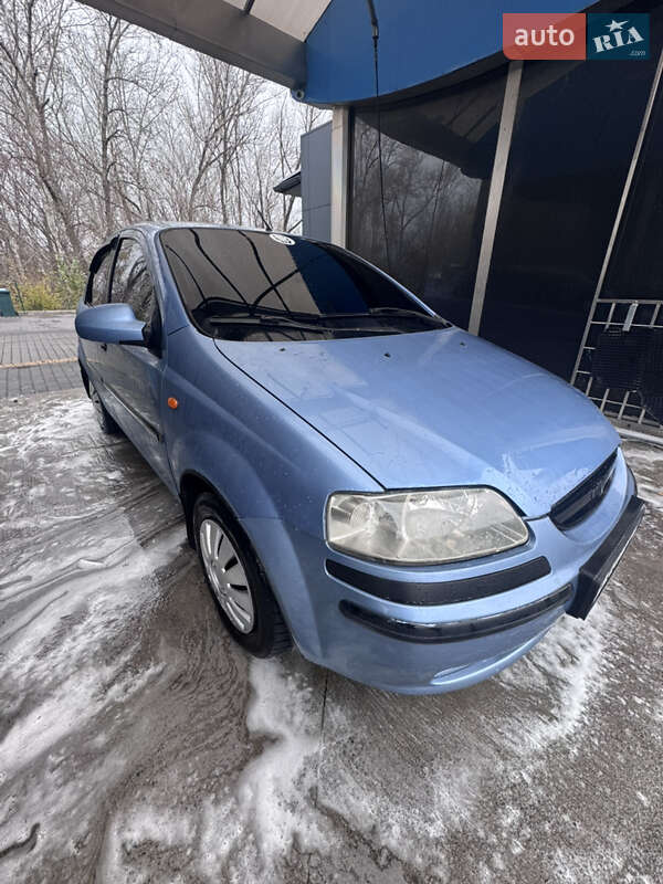 Седан Chevrolet Aveo 2004 в Дніпрі фото 2 Седан Chevrolet Aveo 2004 в Дніпрі