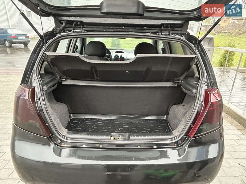 Хэтчбек Chevrolet Aveo 2007 в Малине