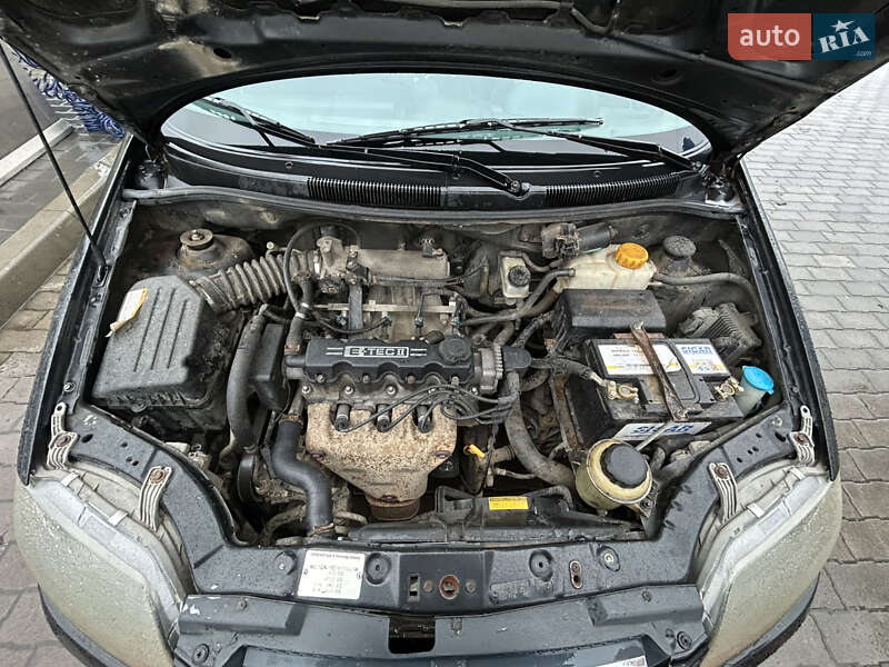 Хэтчбек Chevrolet Aveo 2007 в Малине