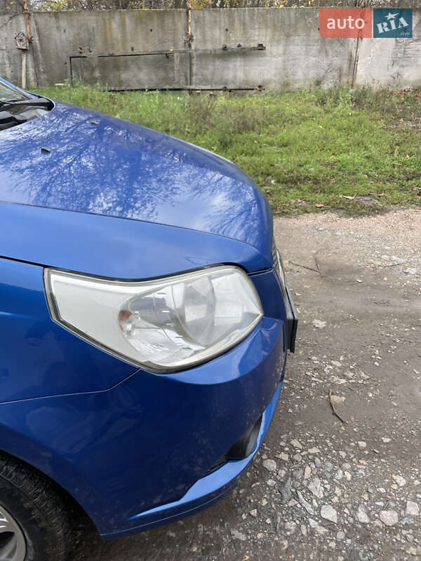 Хэтчбек Chevrolet Aveo 2008 в Желтых Водах