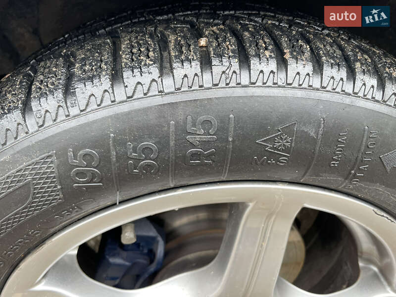 Хэтчбек Chevrolet Aveo 2008 в Желтых Водах