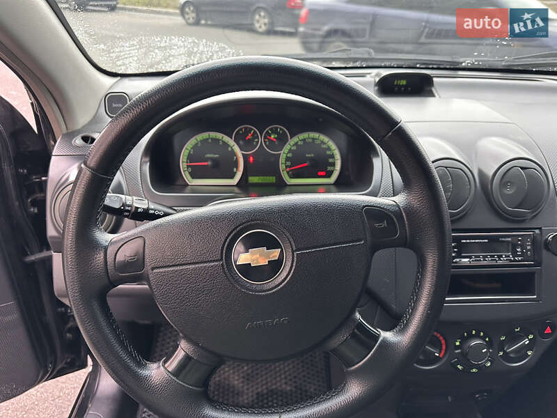 Седан Chevrolet Aveo 2007 в Києві