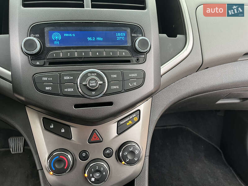 Хэтчбек Chevrolet Aveo 2012 в Киеве