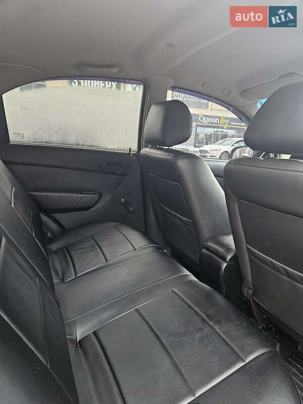 Седан Chevrolet Aveo 2008 в Сумах