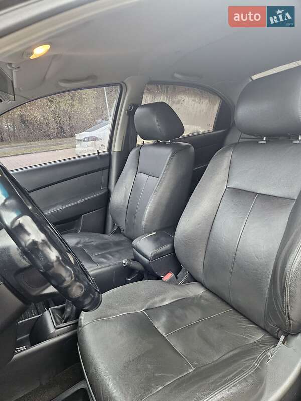 Седан Chevrolet Aveo 2008 в Сумах