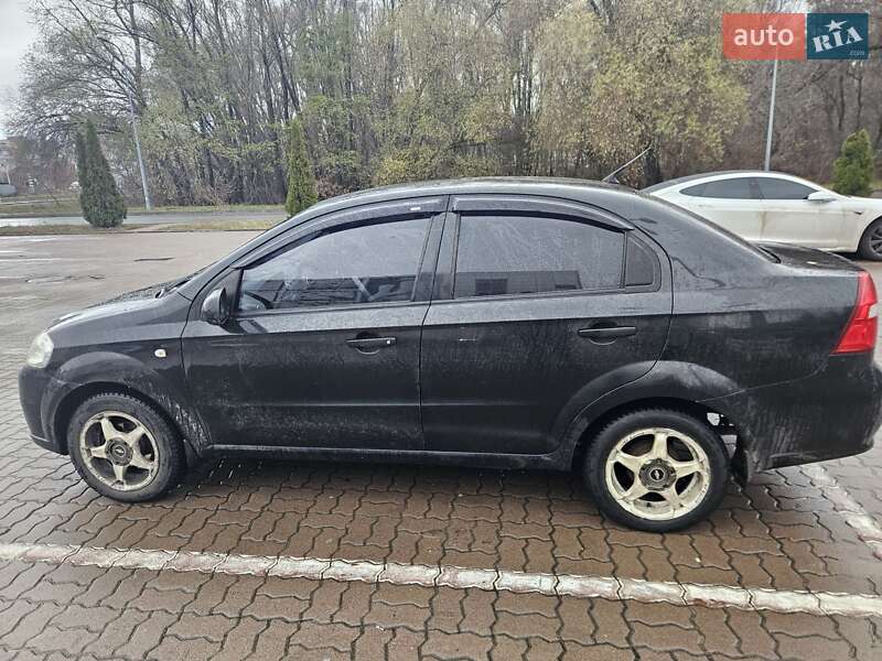 Седан Chevrolet Aveo 2008 в Сумах