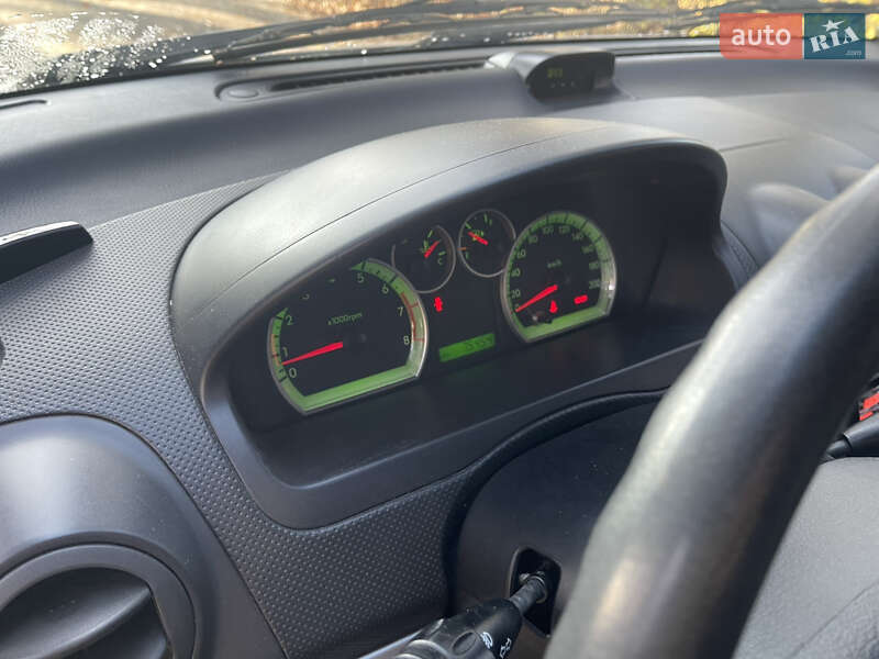 Седан Chevrolet Aveo 2011 в Вінниці