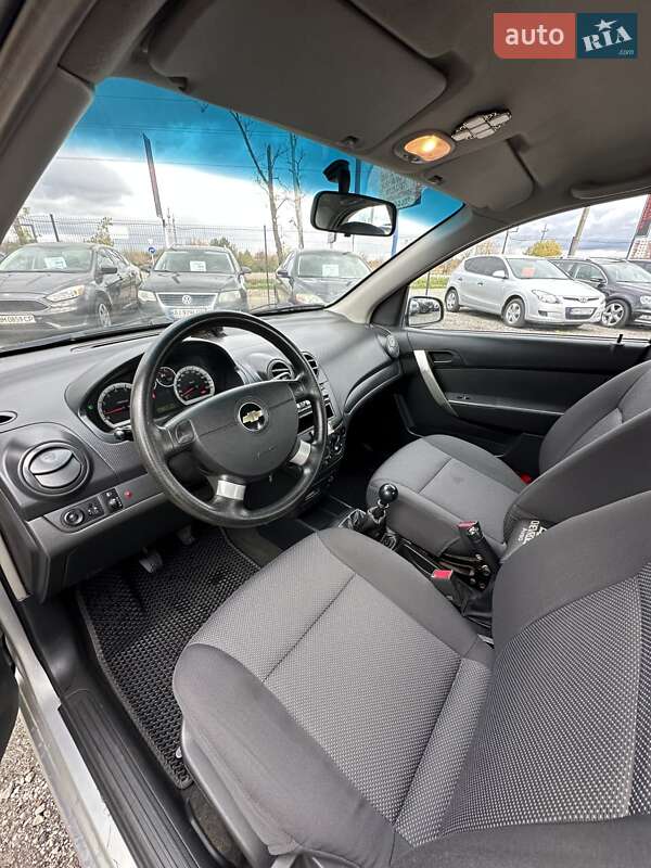 Седан Chevrolet Aveo 2007 в Белогородке