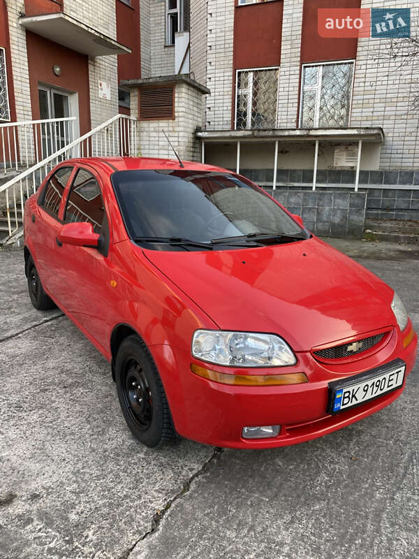 Седан Chevrolet Aveo 2005 в Нетішині