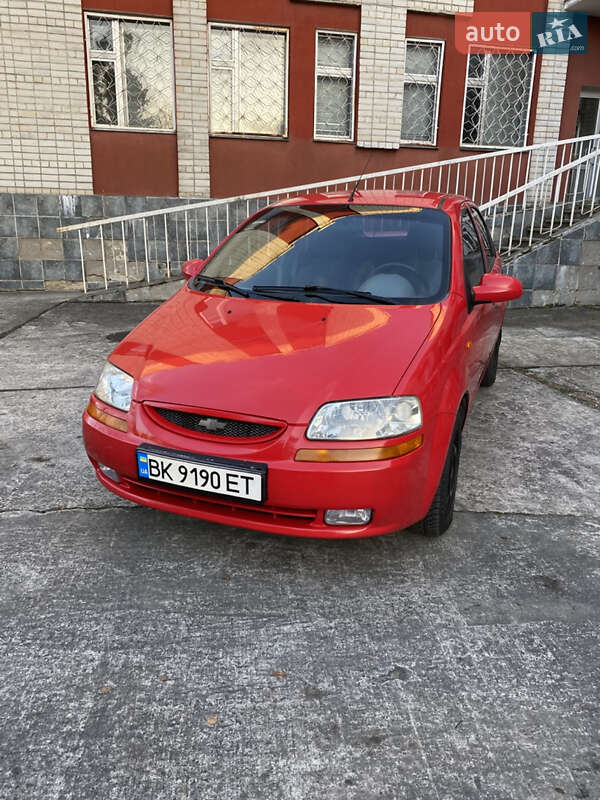 Седан Chevrolet Aveo 2005 в Нетішині