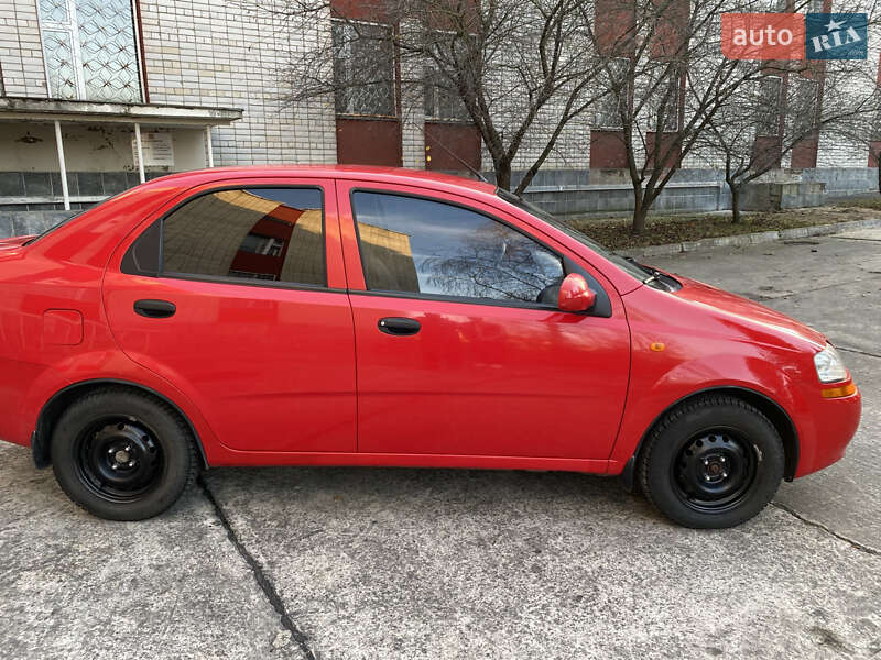 Седан Chevrolet Aveo 2005 в Нетішині