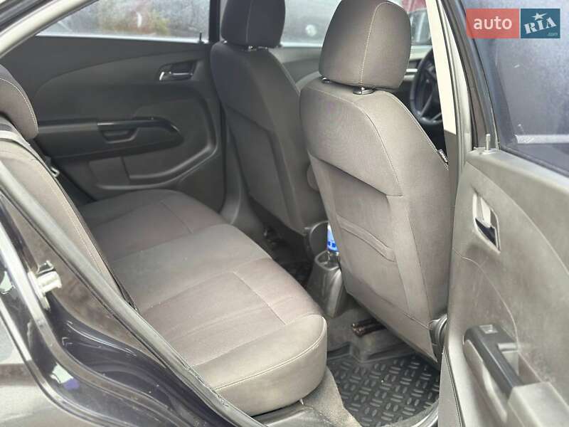 Седан Chevrolet Aveo 2012 в Харкові фото 6 Седан Chevrolet Aveo 2012 в Харкові