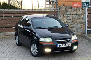 Седан Chevrolet Aveo 2005 в Львові