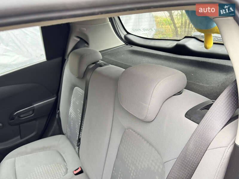 Хэтчбек Chevrolet Aveo 2012 в Ивано-Франковске