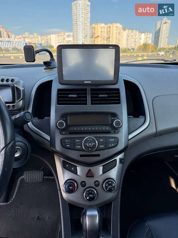 Седан Chevrolet Aveo 2012 в Киеве фото 6 Седан Chevrolet Aveo 2012 в Киеве