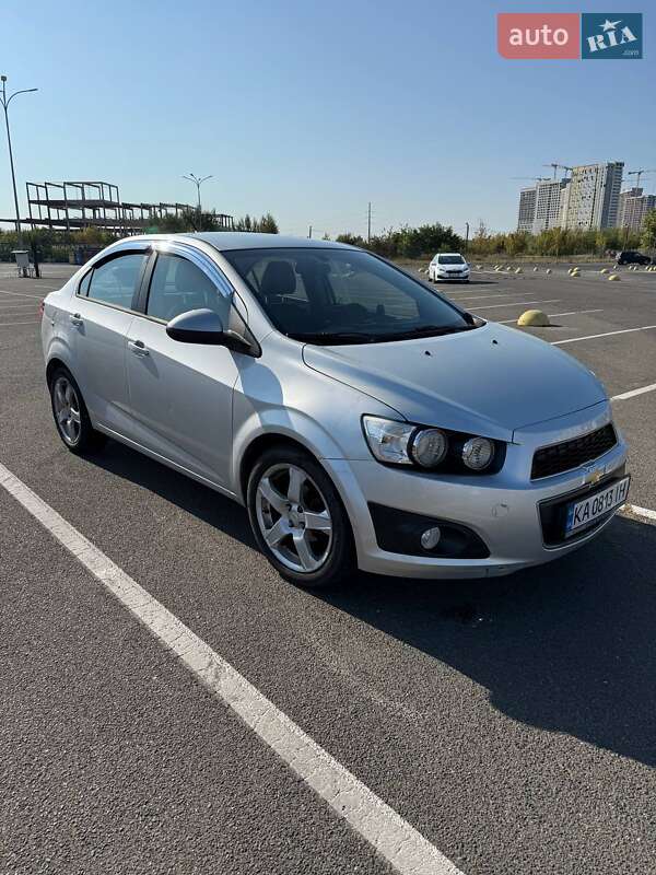 Седан Chevrolet Aveo 2012 в Киеве фото Седан Chevrolet Aveo 2012 в Киеве