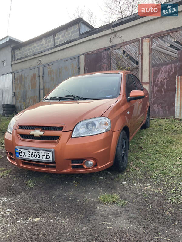 Седан Chevrolet Aveo 2007 в Хотине