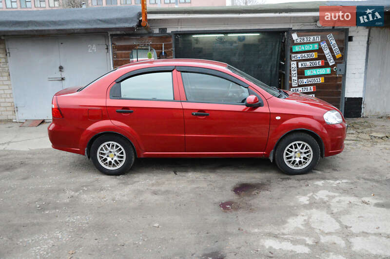 Седан Chevrolet Aveo 2006 в Павлограде