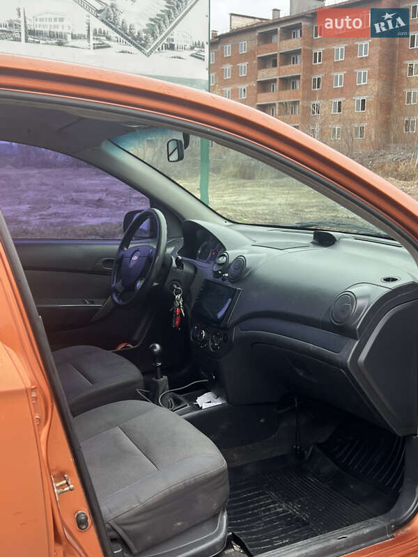 Седан Chevrolet Aveo 2006 в Вышгороде