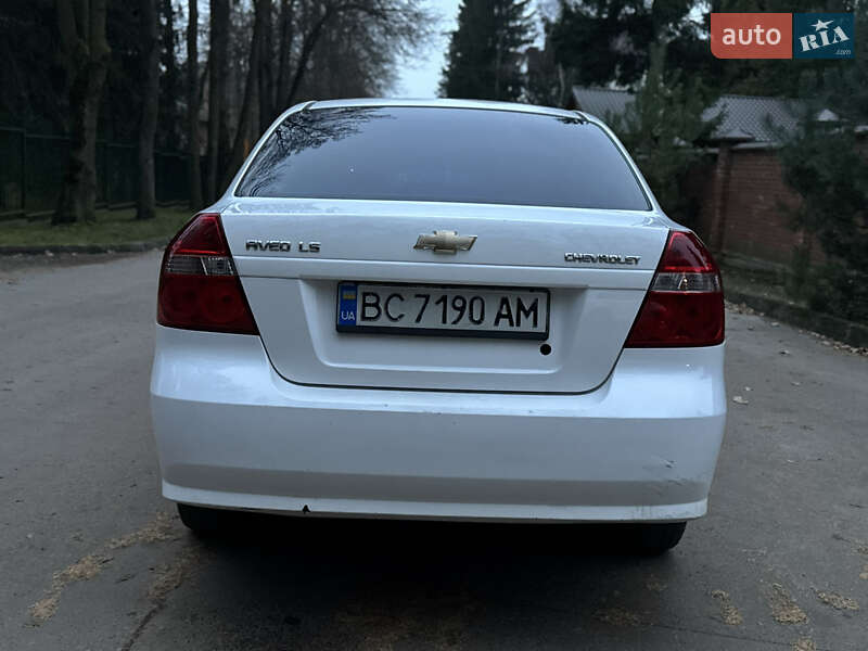 Седан Chevrolet Aveo 2006 в Львове
