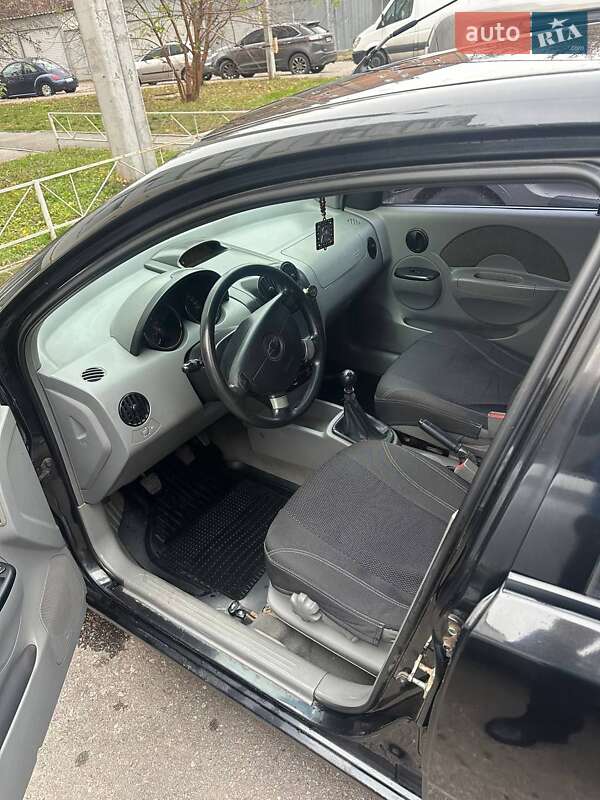 Седан Chevrolet Aveo 2004 в Харькове фото 2 Седан Chevrolet Aveo 2004 в Харькове