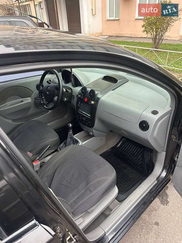 Седан Chevrolet Aveo 2004 в Харькове фото 6 Седан Chevrolet Aveo 2004 в Харькове