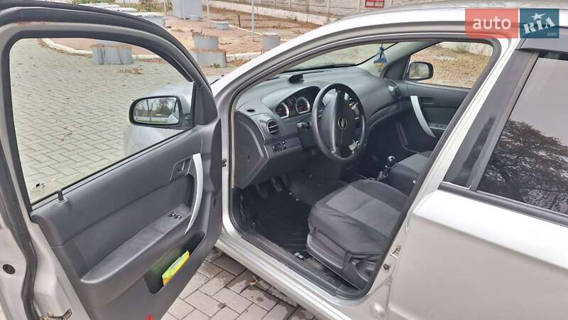 Седан Chevrolet Aveo 2006 в Запоріжжі