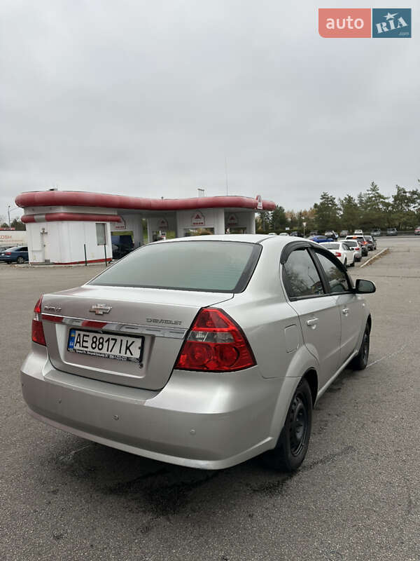 Седан Chevrolet Aveo 2007 в Днепре