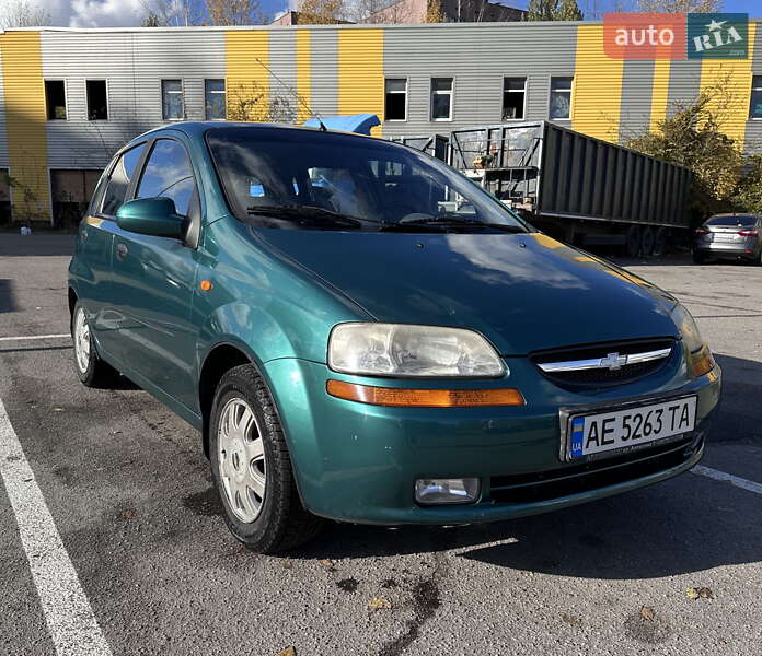 Хэтчбек Chevrolet Aveo 2005 в Днепре