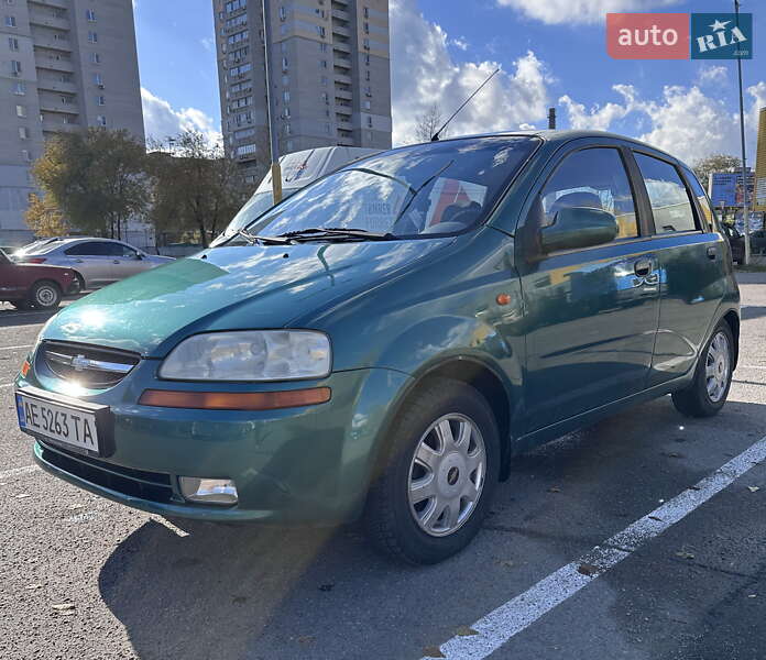 Хэтчбек Chevrolet Aveo 2005 в Днепре