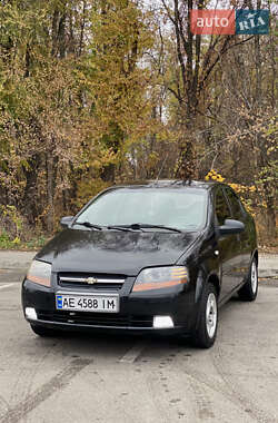 Седан Chevrolet Aveo 2005 в Днепре