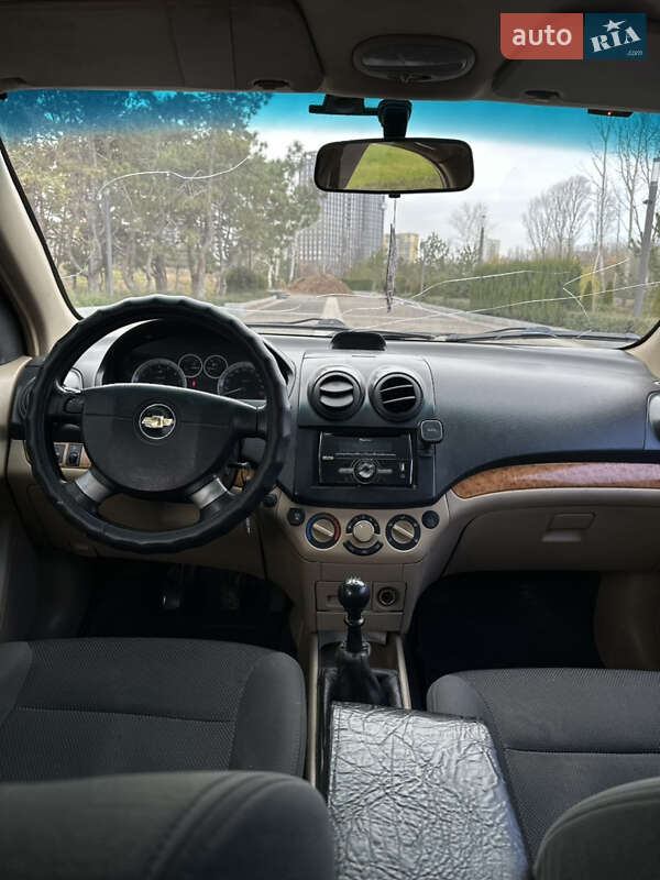 Седан Chevrolet Aveo 2008 в Днепре
