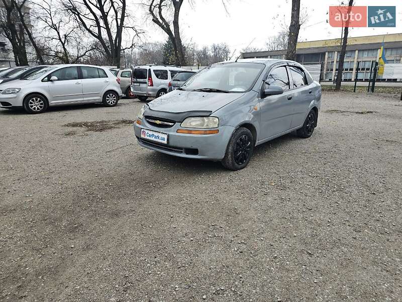 Седан Chevrolet Aveo 2004 в Каменском