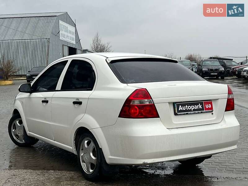 Седан Chevrolet Aveo 2006 в Львове